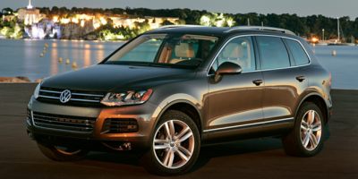 Lease a 2014 Volkswagen Touareg 4dr TDI Sport w/Nav 2014 Volkswagen Touareg 4dr TDI Sport w/Nav Lease Special